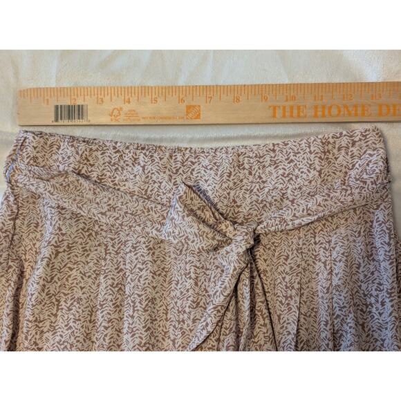 Floral Wide Leg Pants - Picture 7 of 8